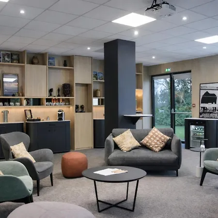 诺沃特巴耶酒店 4*