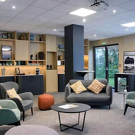 Novotel Hotel 4*