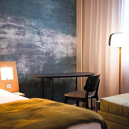 Novotel 4*