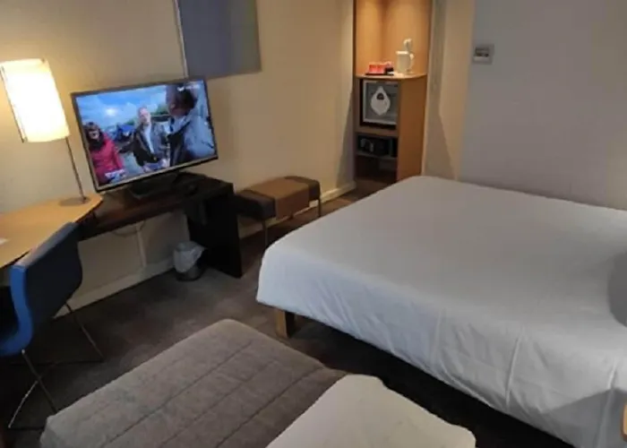 Отель Novotel Байе