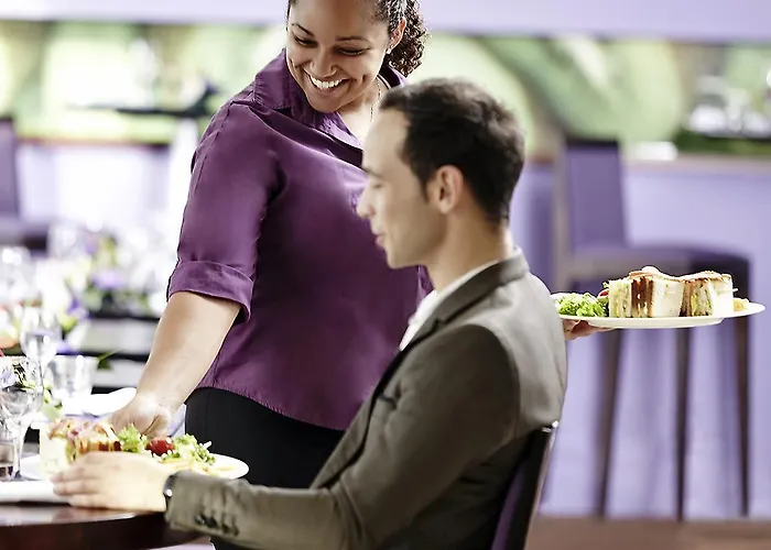 诺沃特巴耶酒店 4*