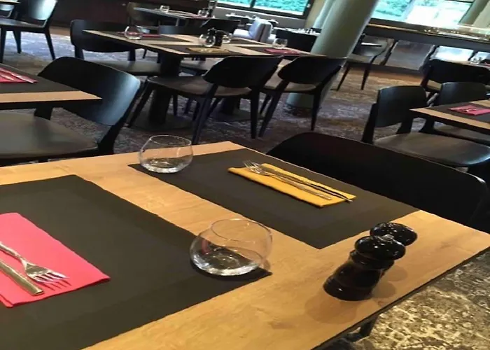 诺沃特巴耶酒店 酒店 4*